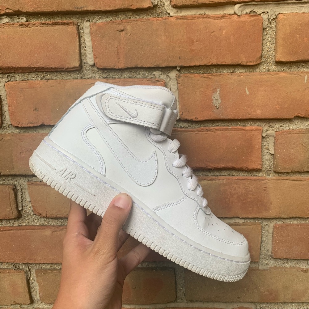 Air force 1 Mid